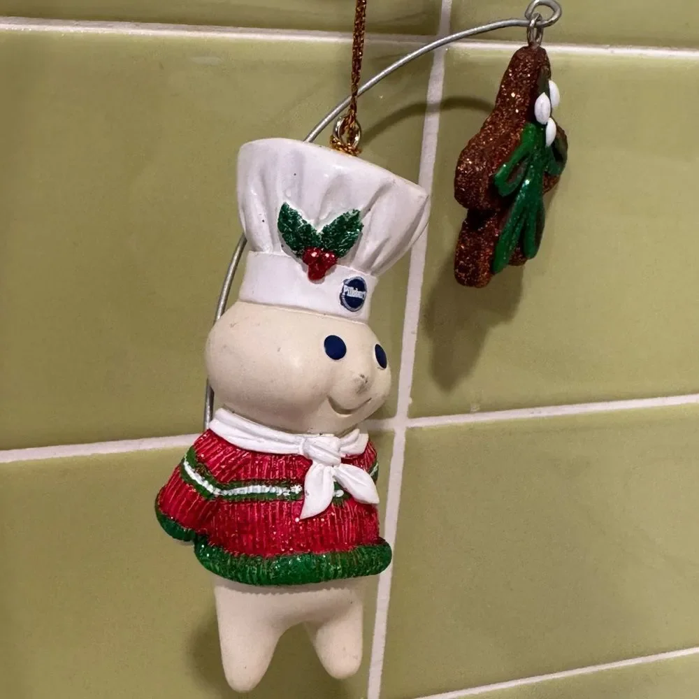 Danbury Mint The Pillsbury Doughboy Glitter Ornament - No Box